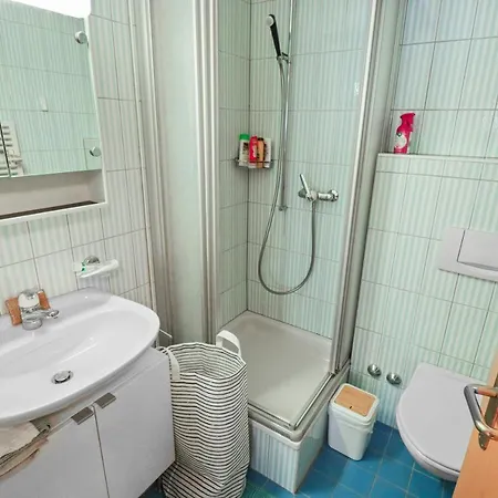 Appartement Chaleureux Avec Vue Sur Les Montagnes *