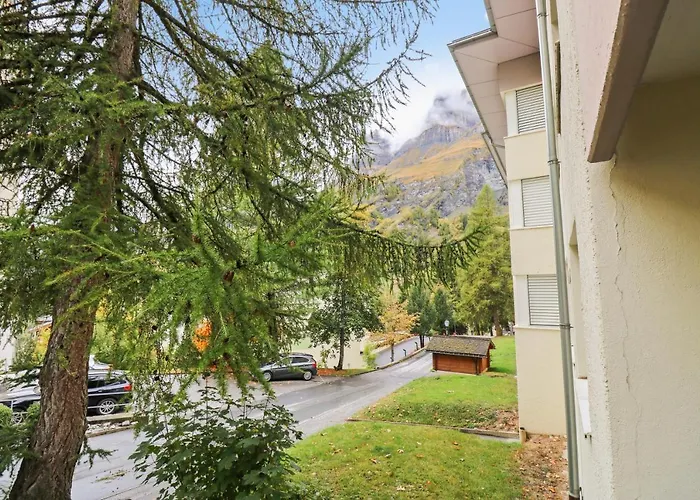 Chaleureux Avec Vue Sur Les Montagnes